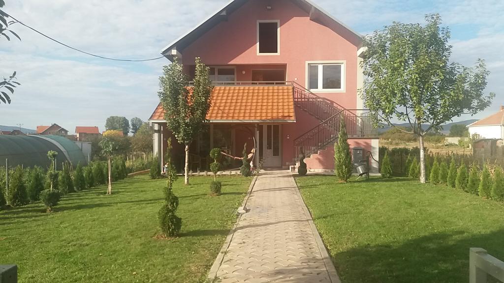 Ni Apartments "Predah Kod Baraca" מראה חיצוני תמונה