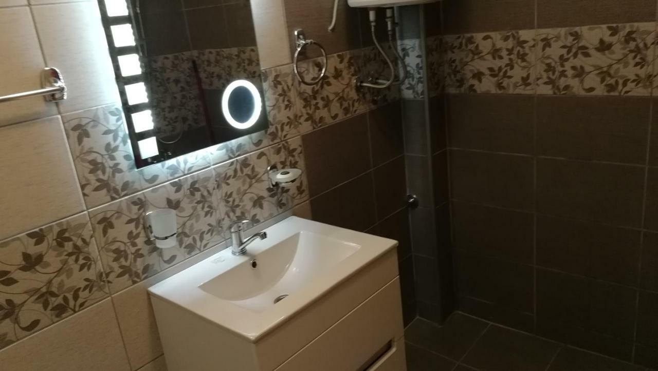 Ni Apartments "Predah Kod Baraca" מראה חיצוני תמונה